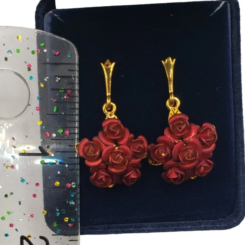 NIB Danbury Mint A Dozen Roses 24K Gold Plated Earrings - Picture 8 of 10